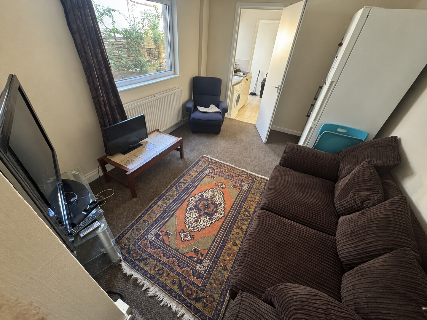 4 bed property in Dogfield Street, Cardiff